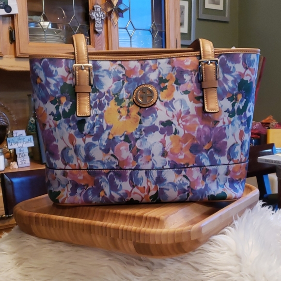 Giani Bernini Handbags - Giani Bernini Floral Shoulder Bag